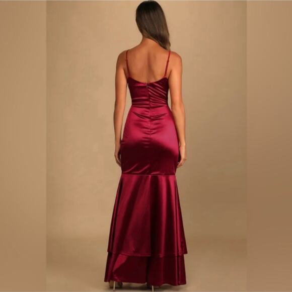 Contemporary Romance Red Satin Mermaid Dress - Picture 8 of 9